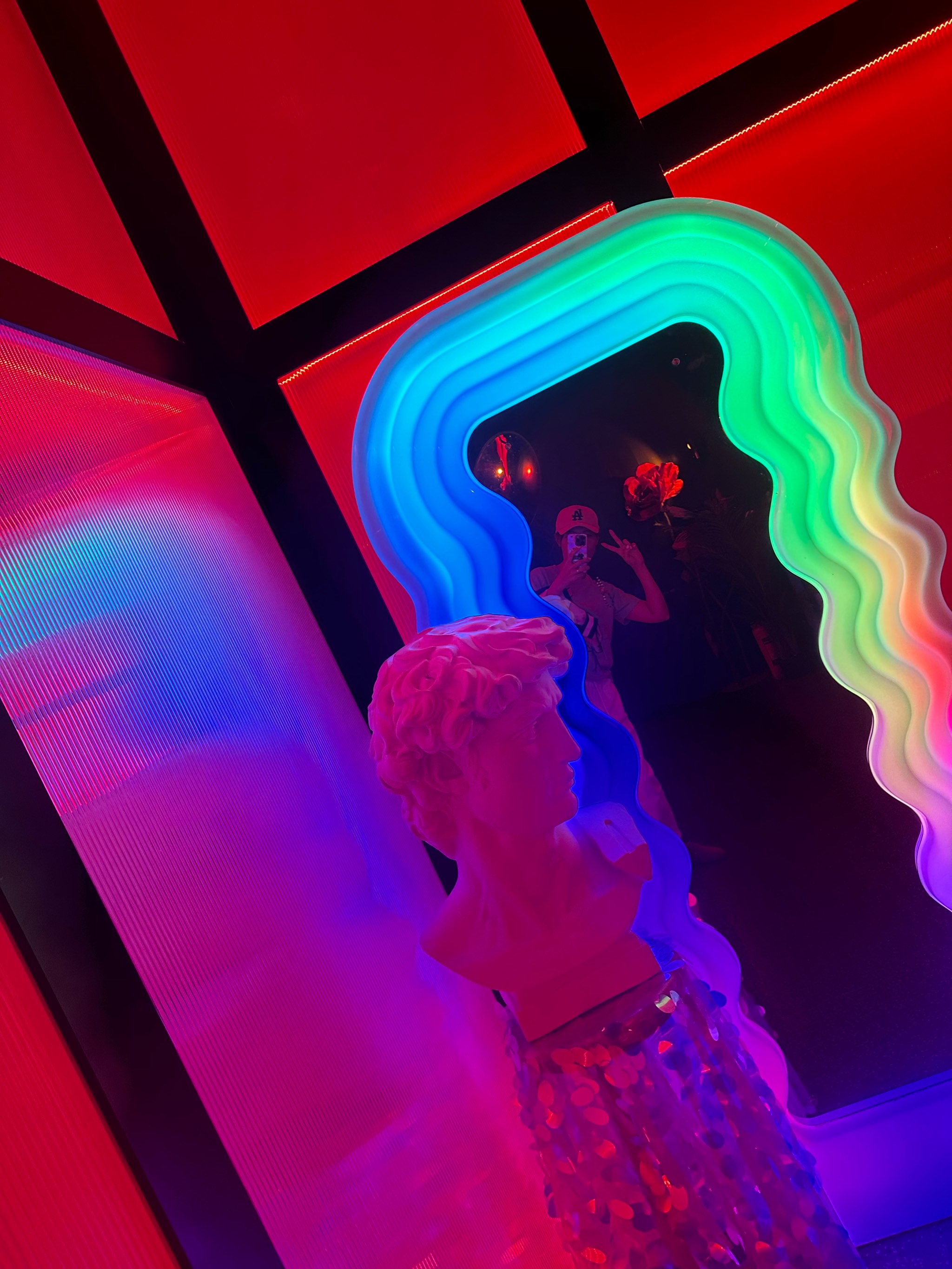 郴州商务KTV品尝酒水、歌舞，一网打尽-宜章县ktv预定